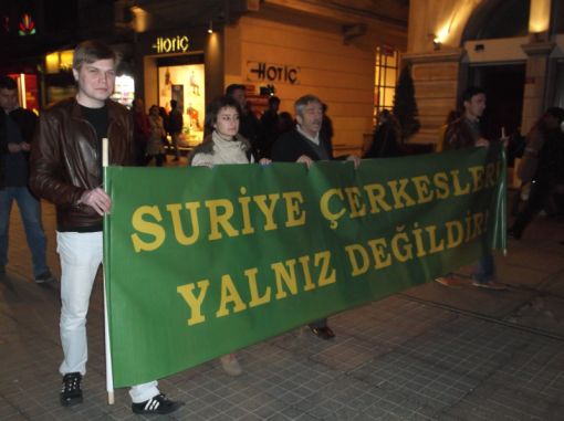 ÇHİ 8. kez Rusya Konsolosluğu önünde Çerkes soykırımını protesto etti.