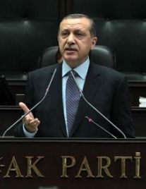Erdoğan: “Sınıf mevcudu yeterliliği sağlandığında yerel dil ve lehçeleri öğrenebilecek.”
