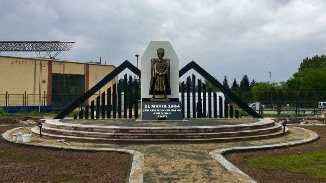 Eskişehir’de ’21 Mayıs 1864 Çerkes Soykırımı ve Sürgünü Anıtı’ açıldı
