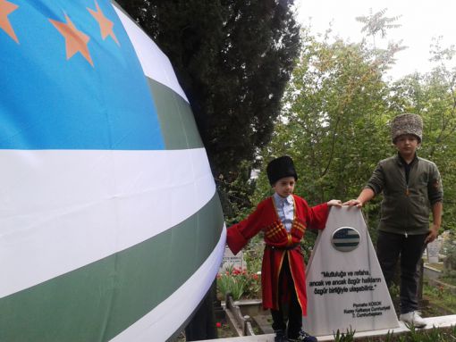 Kuzey Kafkasya Cumhuriyeti Pşimaf Kotse’nin mezarı başında anıldı