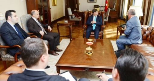 Ahmet Davutoğlu’nun daveti ile gerçekleşen görüşmede Suriye Çerkesleri’nin problemleri konuşuldu.