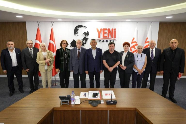 “Abhazya’nın İzolasyonuna Son” Heyeti Özgür Özel ile Görüştü