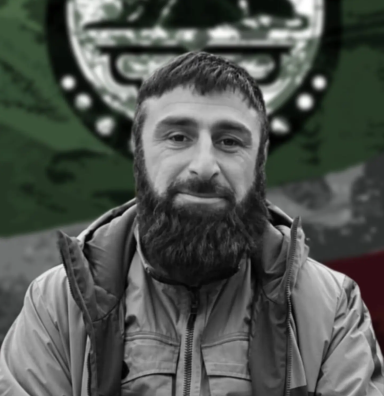 Çeçen Direnişinin Acı Kaybı: Albay Havaji Amayev “Zumso” Ukrayna’da Hayatını Kaybetti